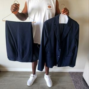 Women's Navy Ann Taylor Suit - Size 18